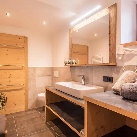 Apartment Haus Sonnegg Talblick Laion
